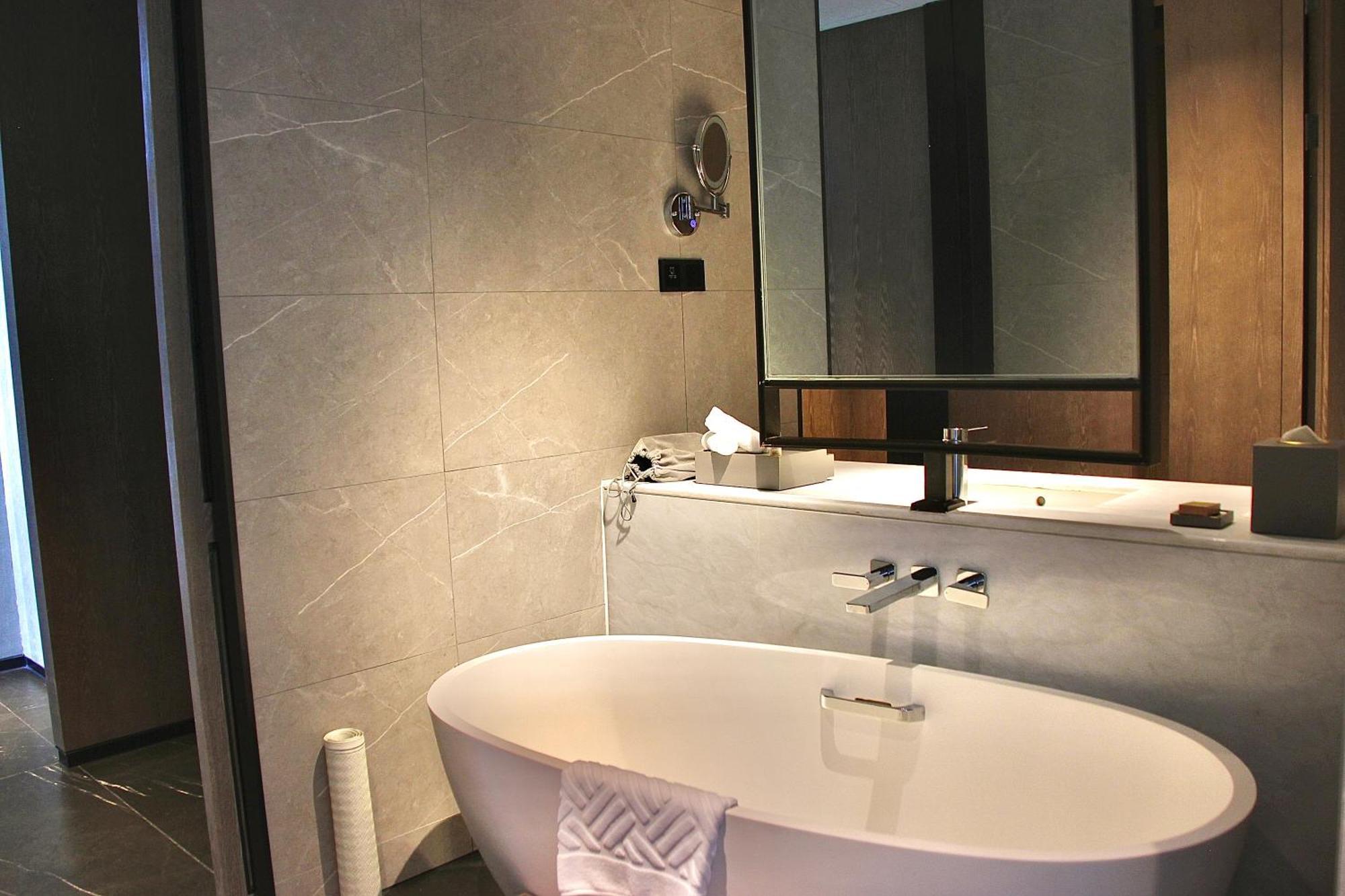 Hotel Hilton Jiaxing Exterior foto